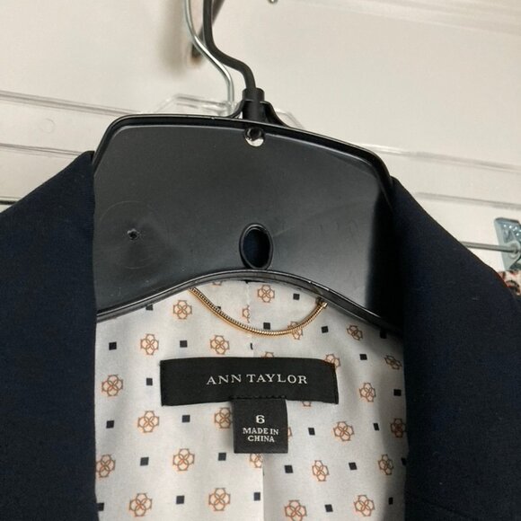 Ann Taylor Ensemble - Picture 5 of 16